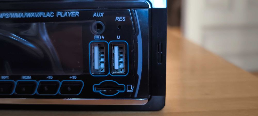 Ново Авторадио DAB FM/MP3/WMA/WAV/FLAC player