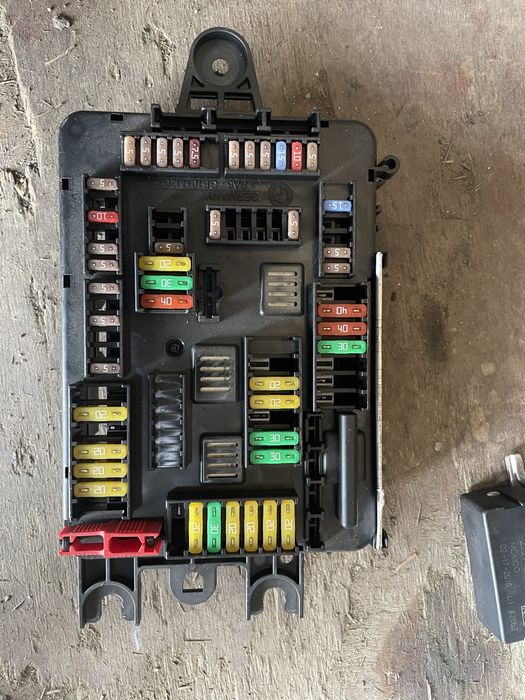 Panou siguranțe BMW f20 f30 f32 seria 1 2 3 4 F