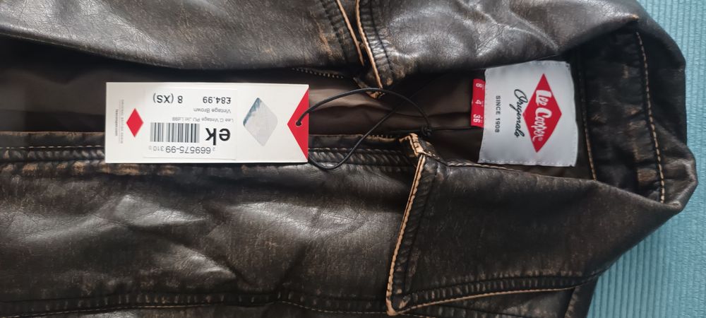 Кожено яке Lee Cooper