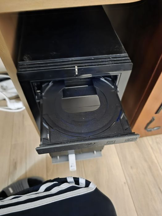 Настолен компютър Windows 10 лицензиран