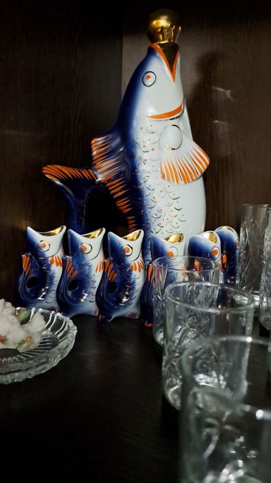 Посуда , игрушки