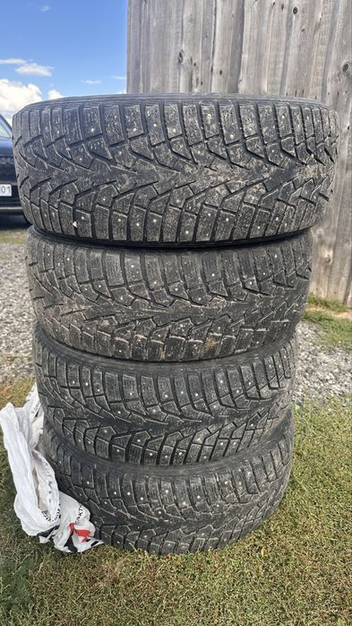 Продам б/у шины 215/55 R17