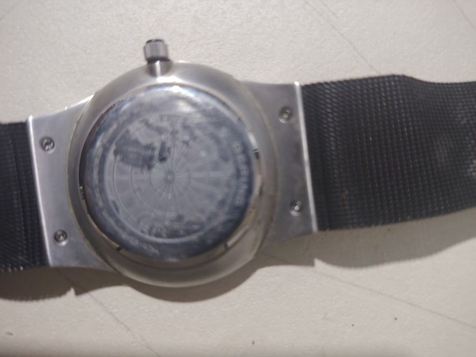 Qol soati bering 202, ariginal, sotiladi