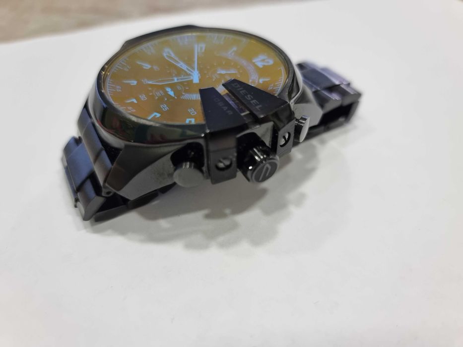 Часовник Diesel DZ4318 Mega Chief 51 мм.