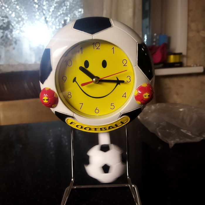 часы-маятник детские