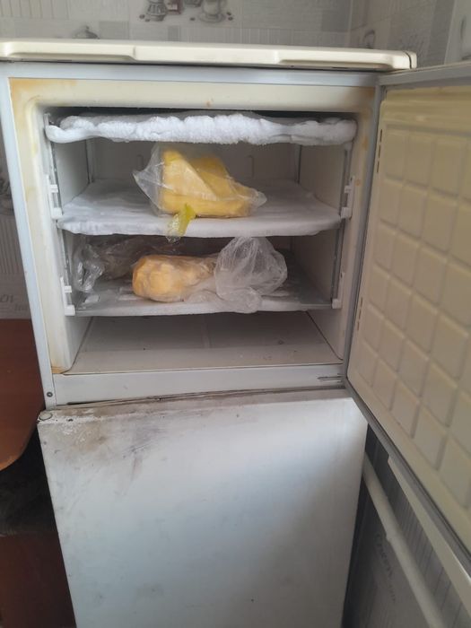 Продам холодильник