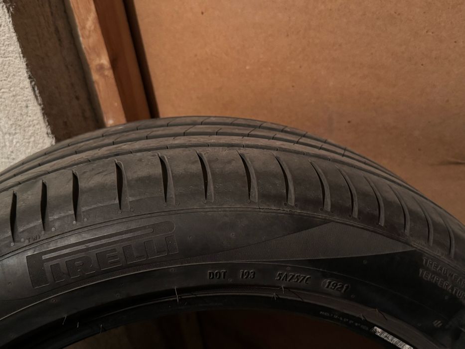 Летни гуми Pirelli 255/45/19