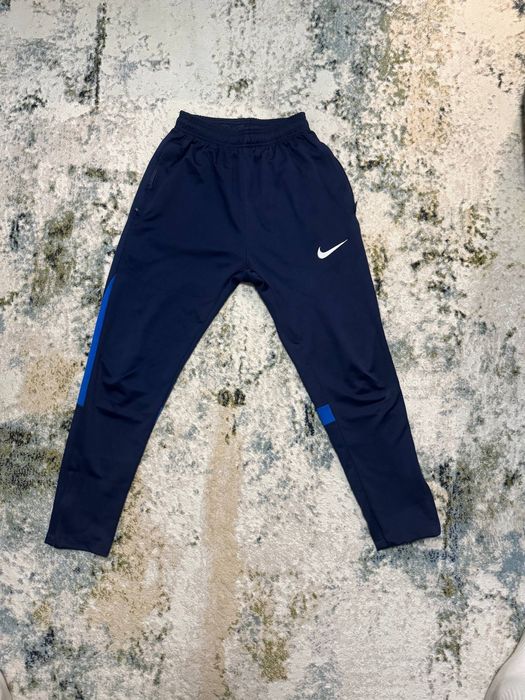 Продам спортивные штаны Nike!