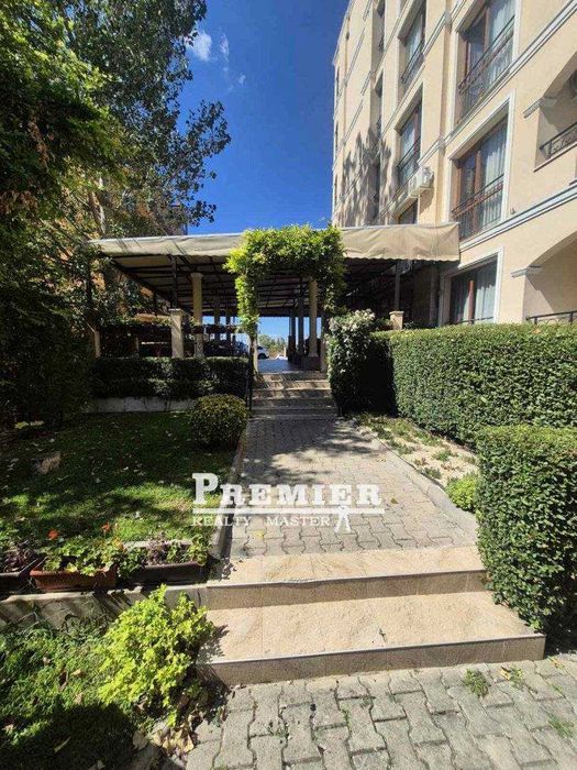 Продава се Двустаен апартамент в к.к. Слънчев бряг - 61 кв.м за 585 €/кв.м - Снимка #14