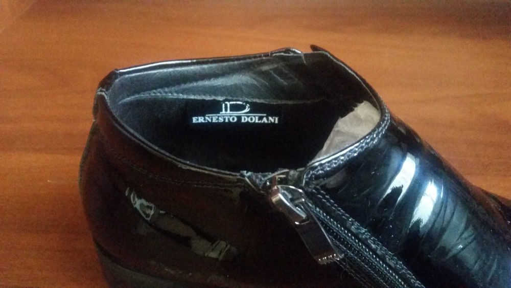 Продам мужские ботинки