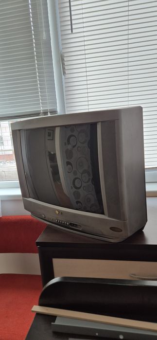 телевизор LG 21 инча, POWER BALL, BLU EYE