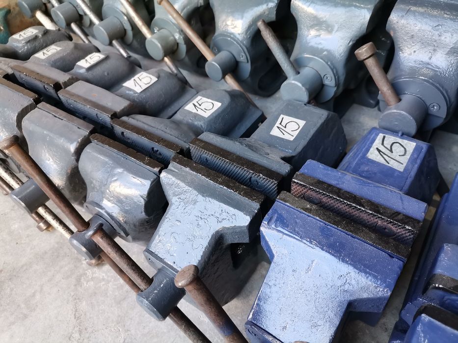 Малко средно голямо менгеме