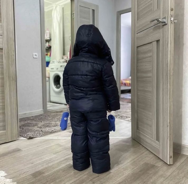 Зимний детский комбинезон