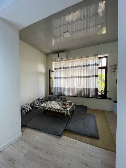 Продаётся дом. Ховли сотилвотти.