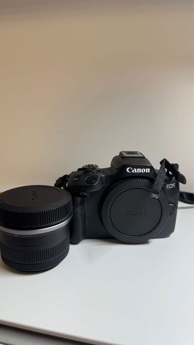 Canon EOS R50 + RF-S 18-45mm