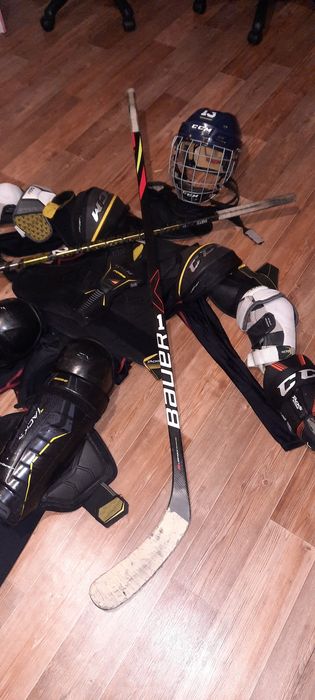 Форма хоккейная бу