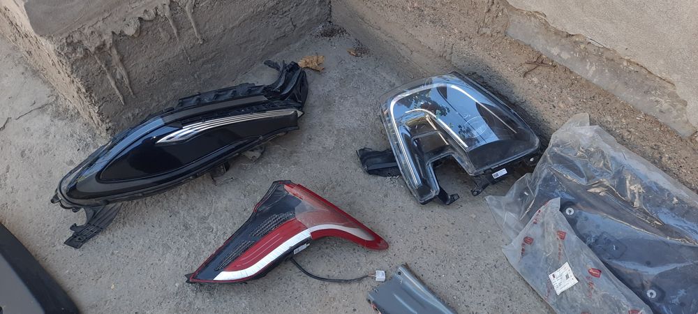 Авто запчасти на авто Hongqi e-qm5