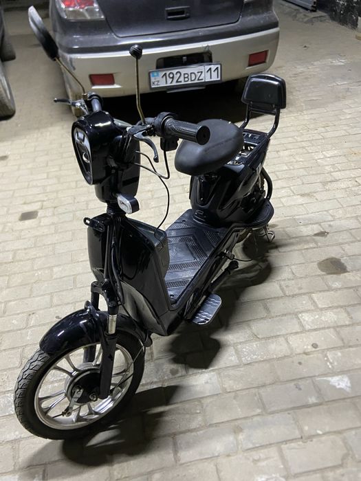 продам скутер бу без акума