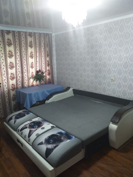 Продам срочно раздвижной диван.