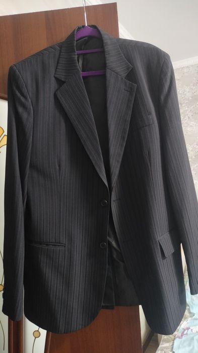 Костюм мужской 46, 48