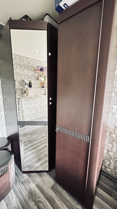 Продам угловой шкаф!