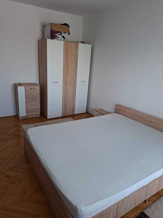 Garsonieră de închiriat