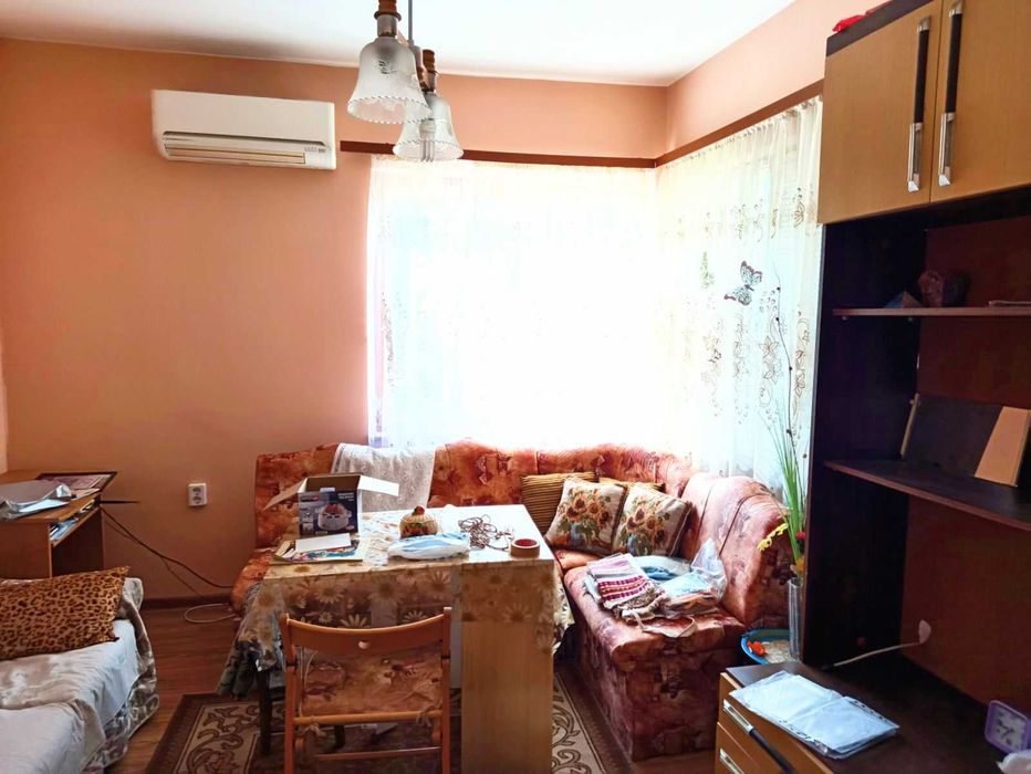 Продава къща в кв. Васил Левски, Казанлък