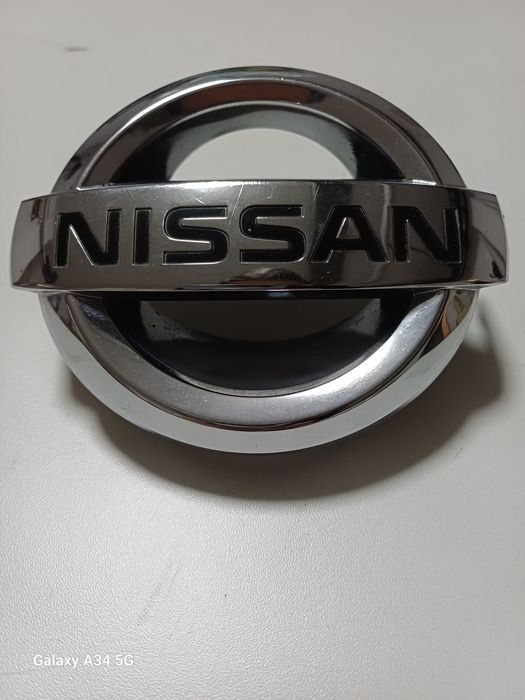 Продам эмблемы NISSAN