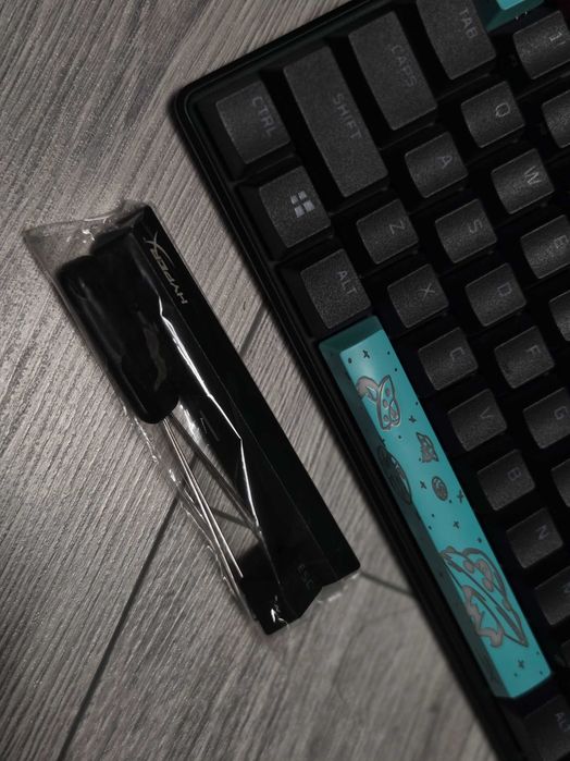 Tastatură gaming mecanică HyperX Alloy Origins 65 Aqua