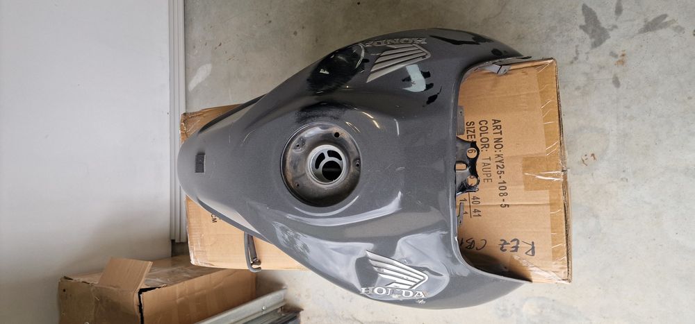 Rezervor Honda  CB1000R CB1000 2008 2017 pompa benzina discuri