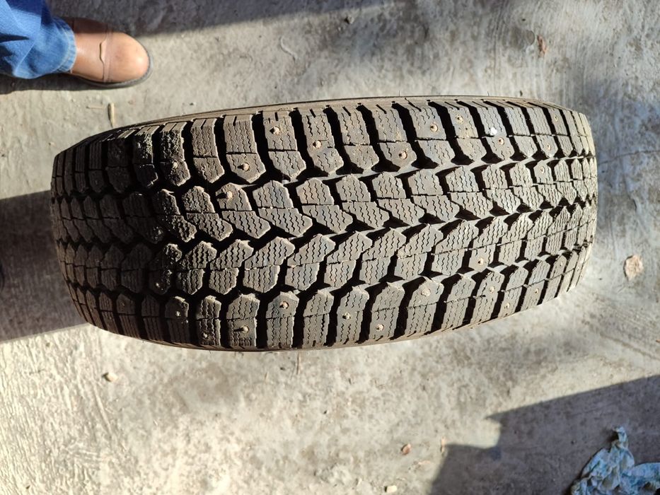 Продам автошины новые