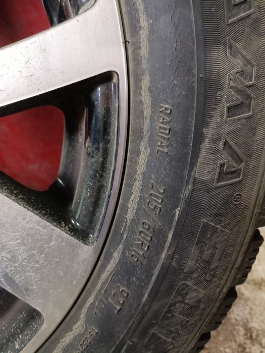 Зимние шипованные шины