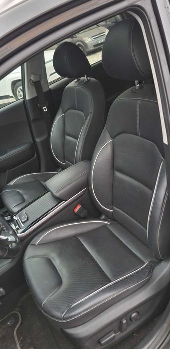 Kia Niro EV 64kWh ExecutiveLine full electric 204PS