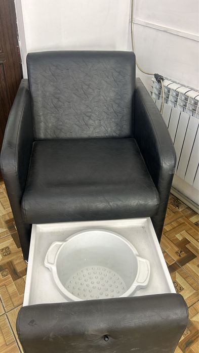 Продам педикюрное кресло