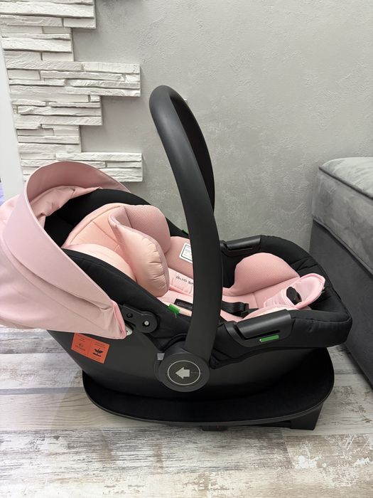 Столче за кола Chipolino Duo Smart i-Size + ISOFIX база