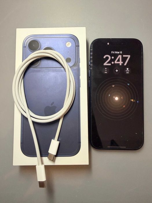 Iphone 17 pro / deep blue / nou