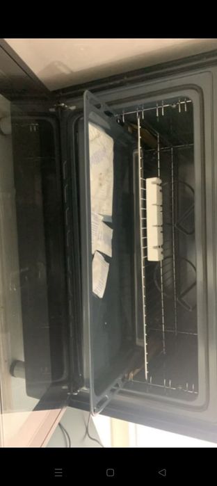 Новая газовая плита не пользовались цена 250.000 тг покупали за 300.00