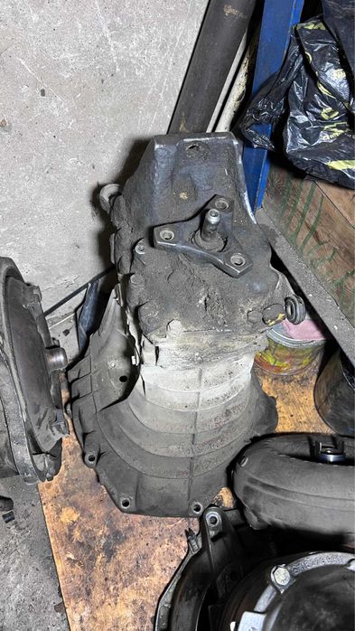 Коробки на мерс разный обьем