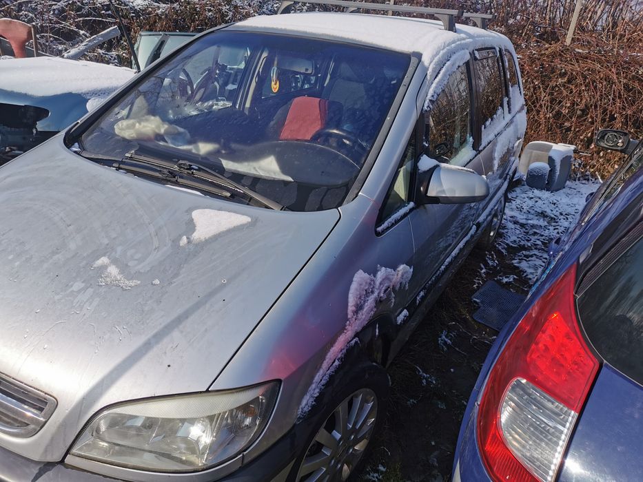Opel zafiraA din 2004, vând sau dezmembrez