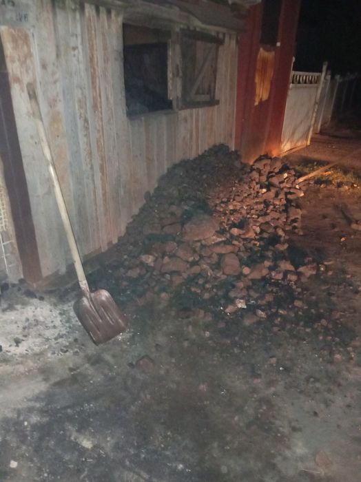 Кидаем уголь таскаем на телешках