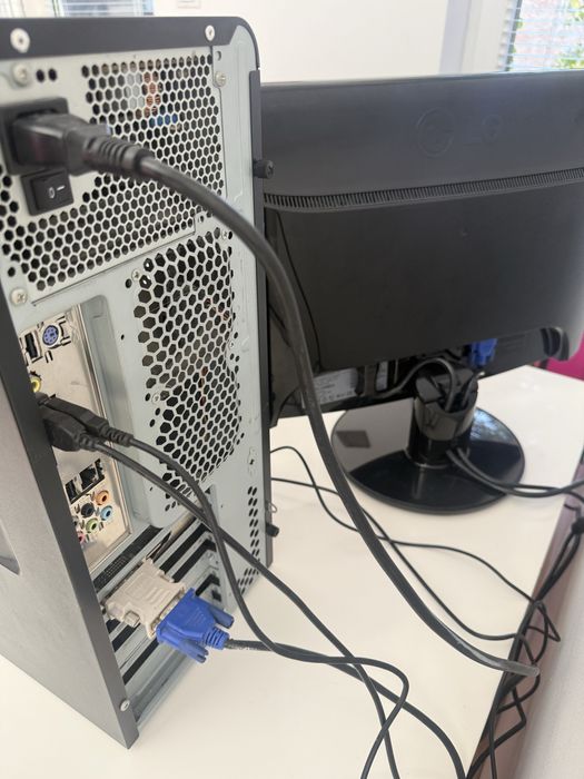 Настолен компютър