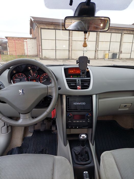 Vând Peugeot și Ford  Focus
