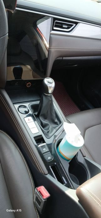 JAC J7 avtomobil sotiladi