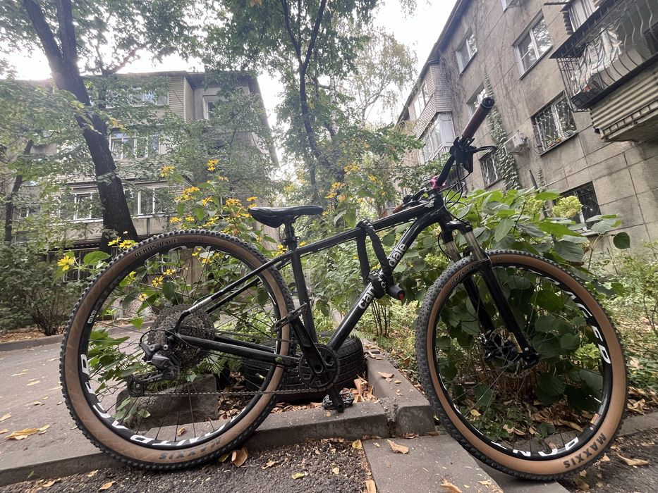 Профессиональный велосипед cannondale trail 5 custom
