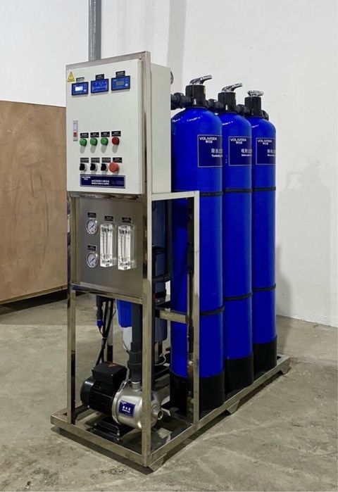 19 litrlik suv quyish sexi. Цех по розливу 19 литровый воды под ключ.