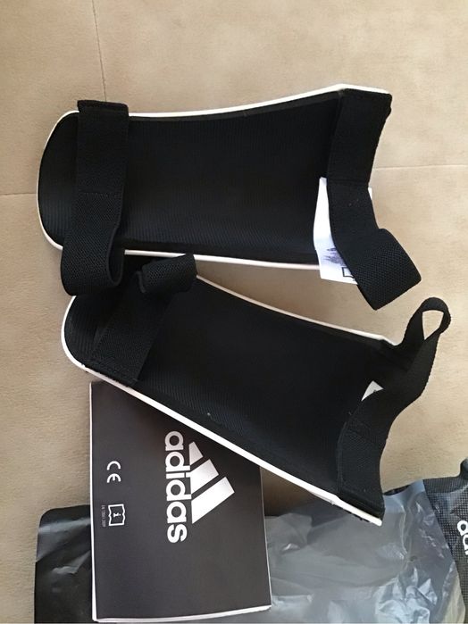 Футбольные протекторы (щитки) ADIDAS Original 100%