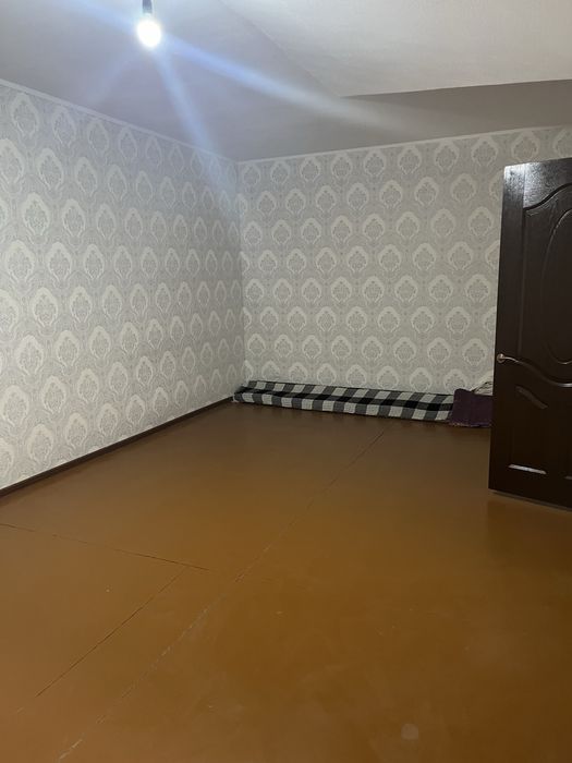 Kotedj sotiladi 1,33 sotx 5xona va oshxona yashashga tayyor uy