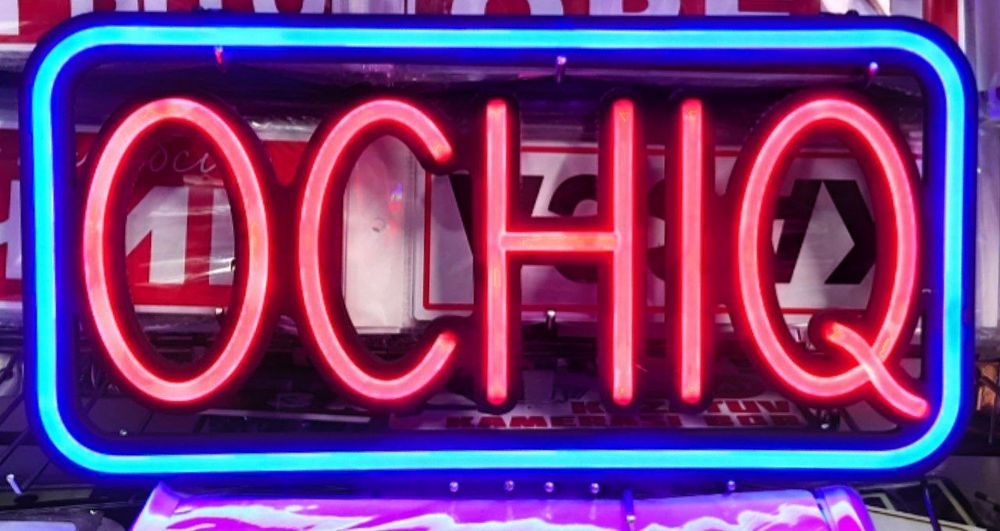 Neon tablichka open, ochiq, welcome