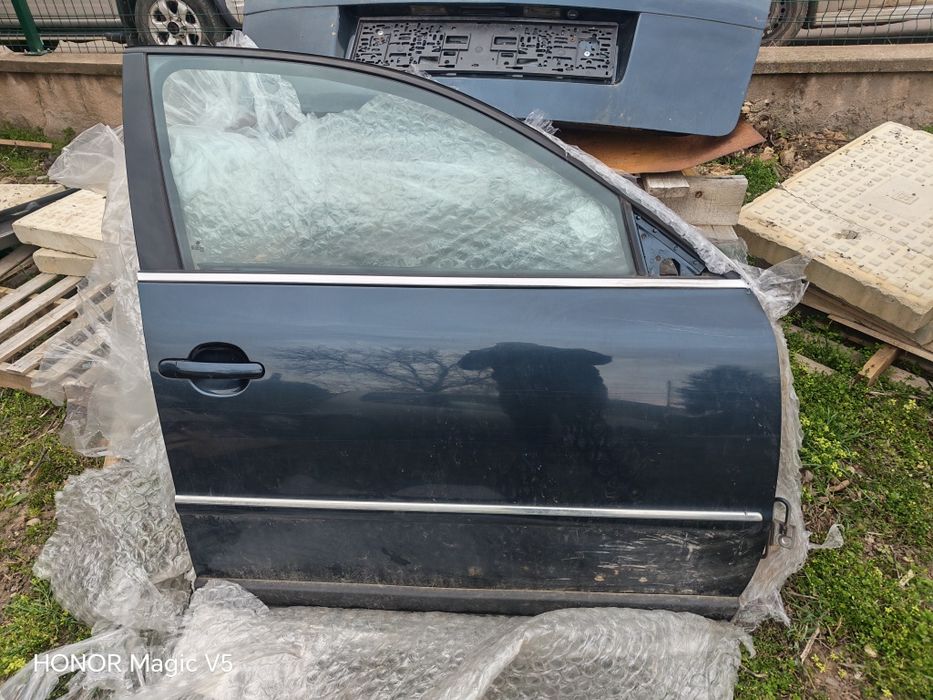 Врати предни  лява и дясна за Vw Passat b5