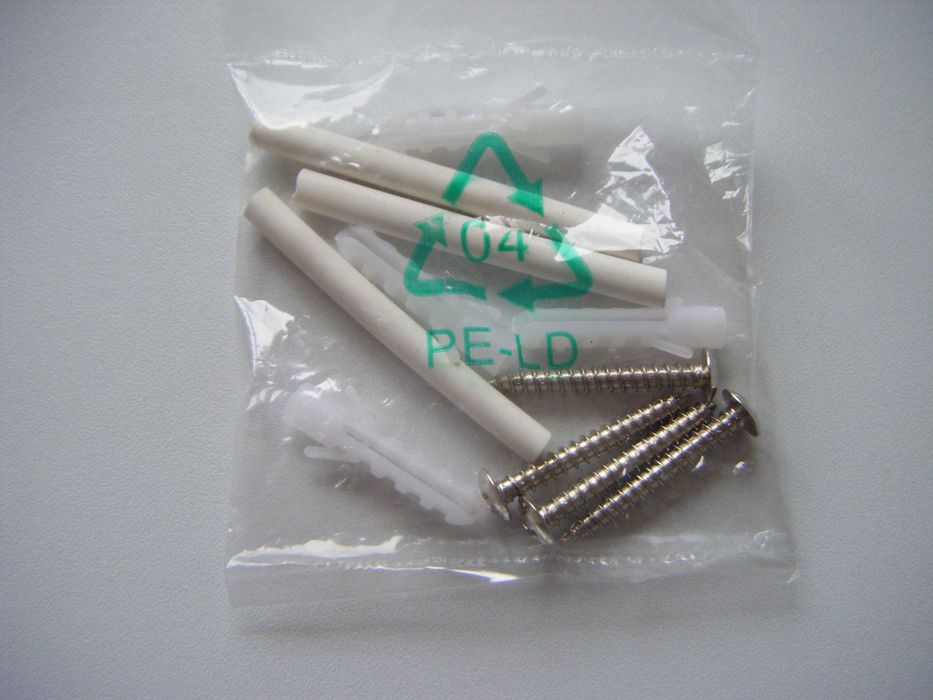 Еденичен спот ESTO